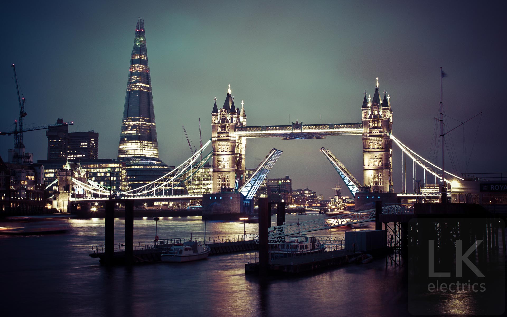 tower-bridge-london-night-wide-lk